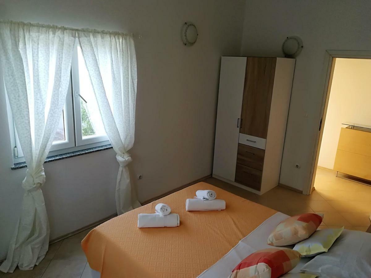 Apartman Rosanda 1 Premuda ภายนอก รูปภาพ